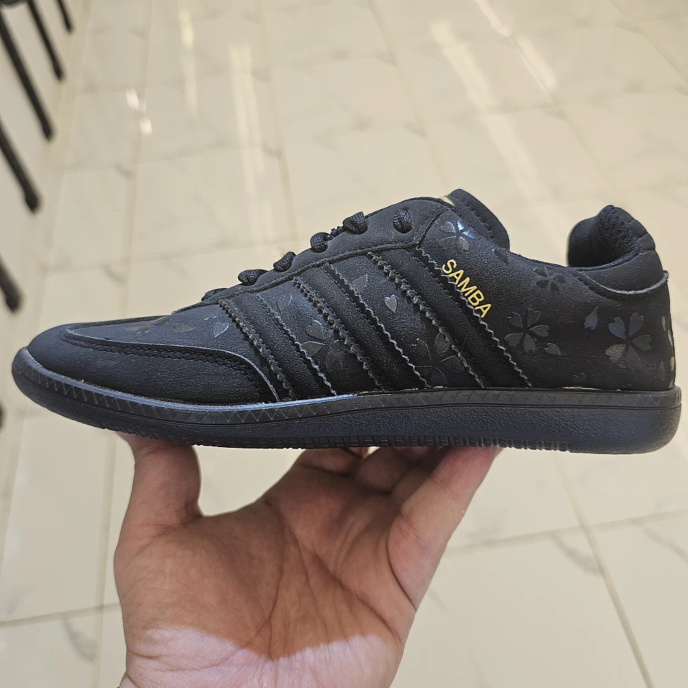 webp_360_20260203_182812_611.webp samba حريمي اسود ورد - الصورة 1