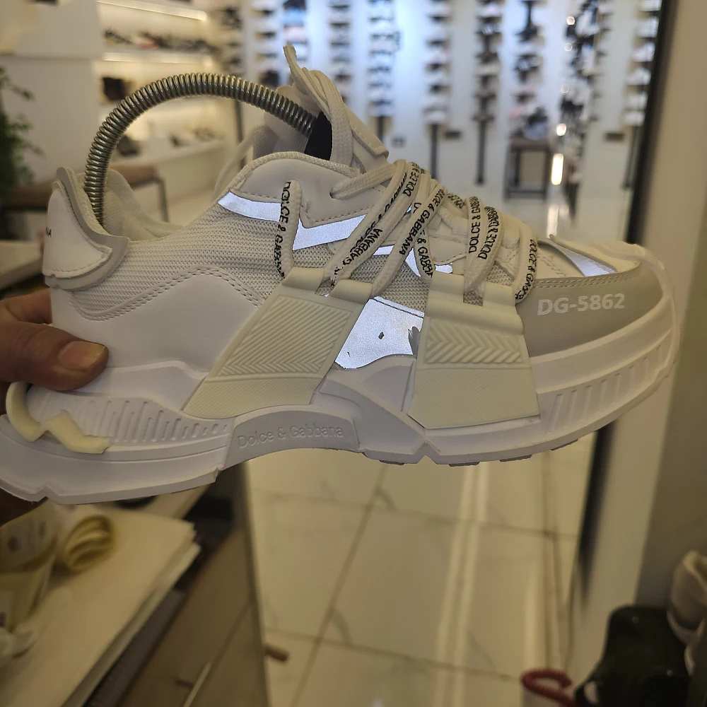 webp_379_20260203_191310_386.webp Dolce رجالى أبيض - الصورة 1