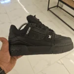 lv رجالى اسود