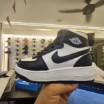 b7070 airjordan اطفالى اسود