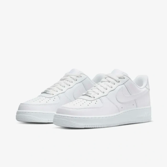 شوز نايك اير فورس نسائي أبيض كلاسيك Nike AF1 Women Shoes