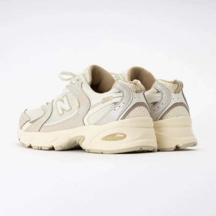 ⁦new balace 530 حريمي بيج⁩ - الصورة ⁦3⁩