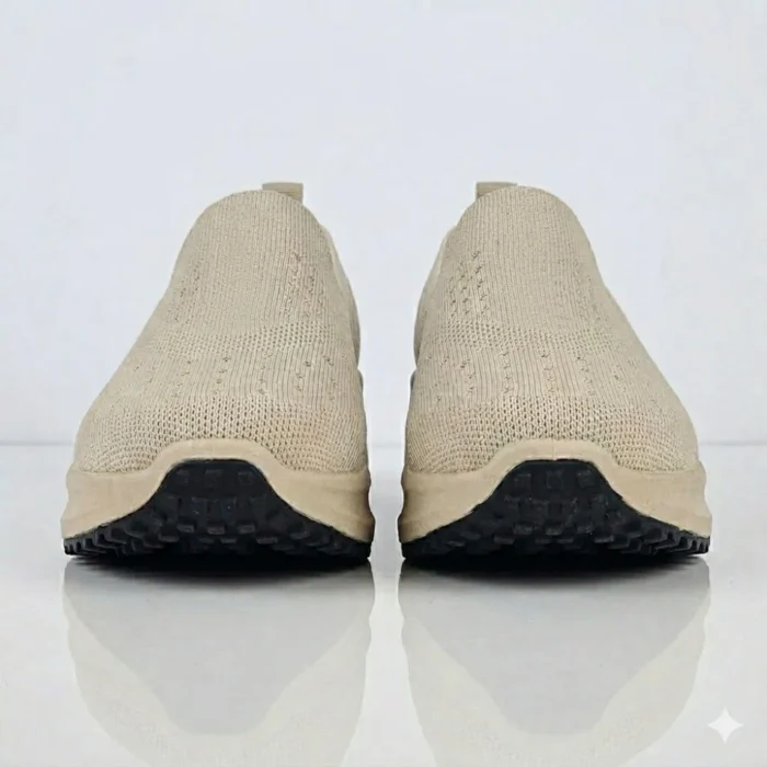 ⁦65753 سكيتشر وش عريض ابيض⁩ - الصورة ⁦2⁩