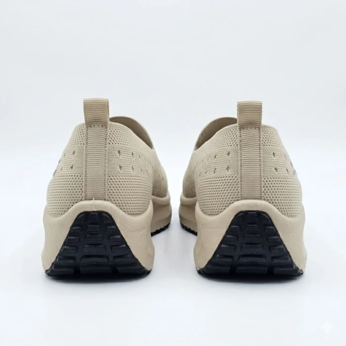 ⁦65753 سكيتشر وش عريض ابيض⁩ - الصورة ⁦3⁩