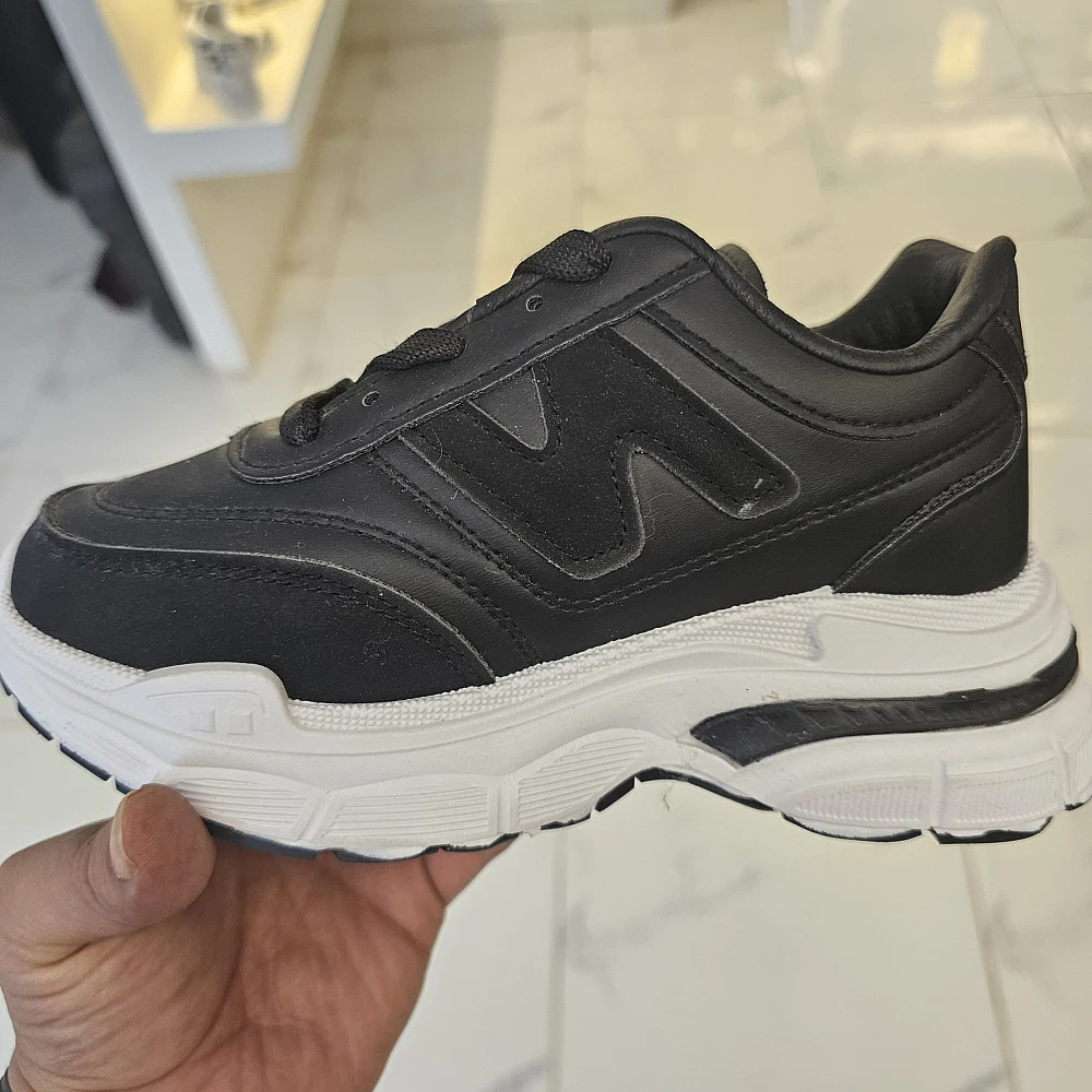 webp_115_20260203_183739_579-1 17526 نيو بلانس اسود - الصورة 1