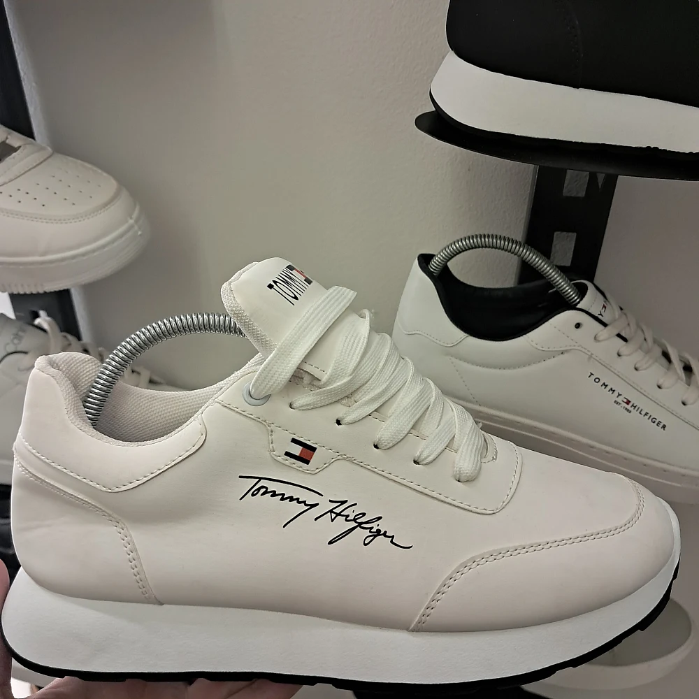 webp_144_20260203_152920_676-1 تومي ابيض S37 مستورد - الصورة 1