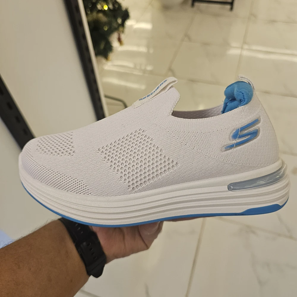 webp_157_20260203_155549_422 MT4 سكيتشر أبيض - الصورة 1