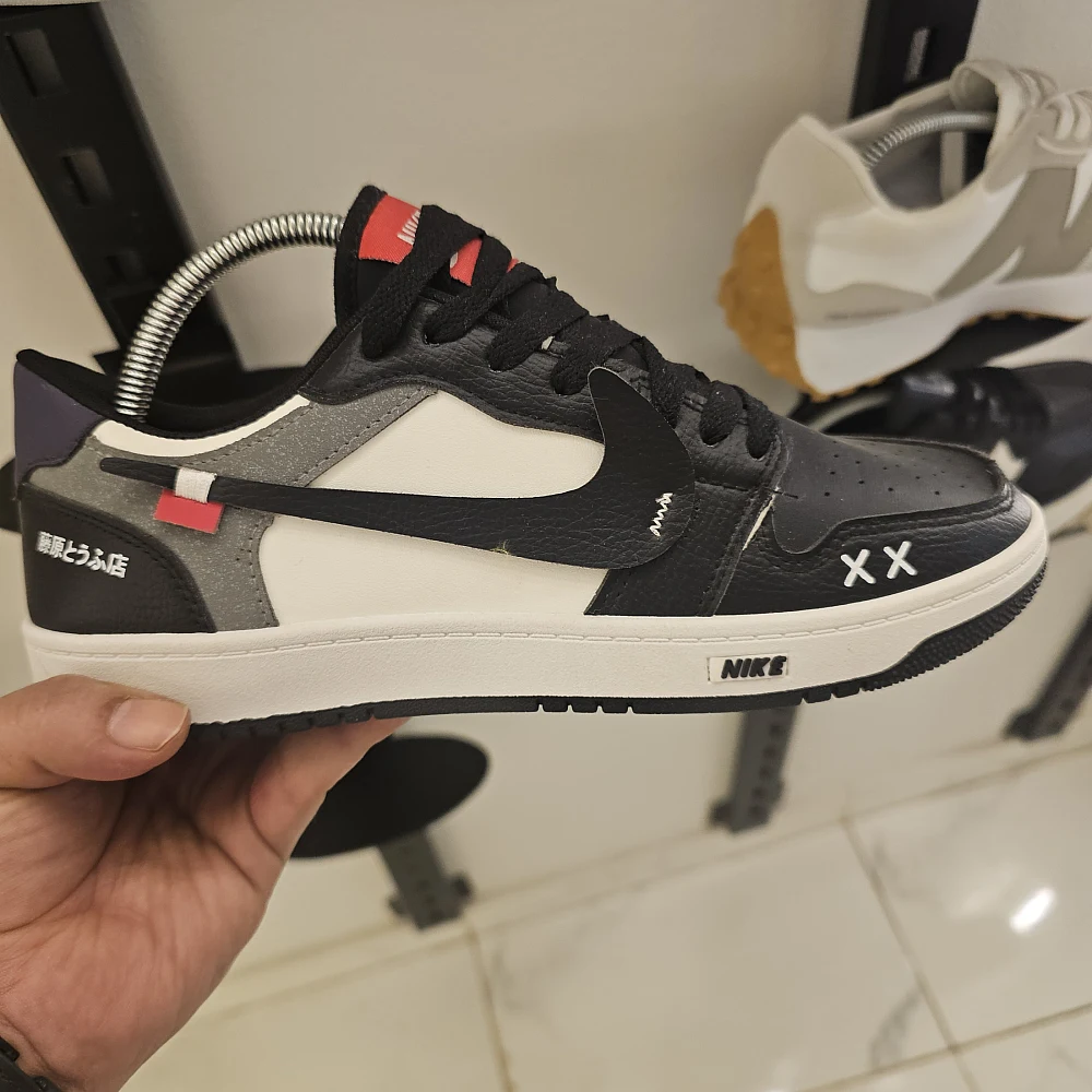 webp_178_20260203_152316_252 كوتشي نايكي (Nike H608) رجالي لون أسود - حذاء رياضي فخم بمصر | مستر كوتشي - الصورة 1