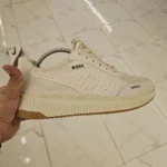 b6-31 Boss أبيض