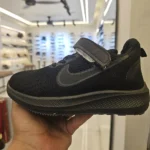 ar15 سكيتشر أسود