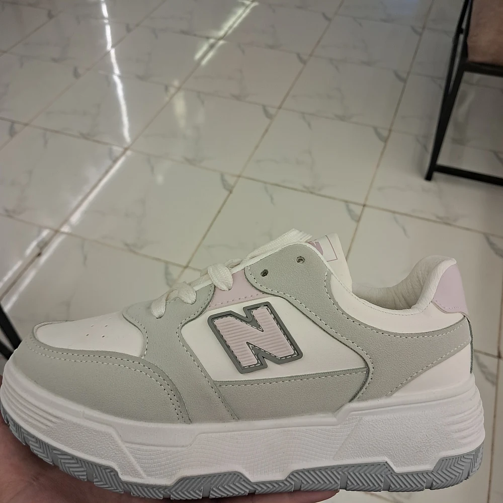 webp_57_20260203_155154_555-1 نيو بالانس ميلانو ابيض رمادي 2036 - الصورة 1