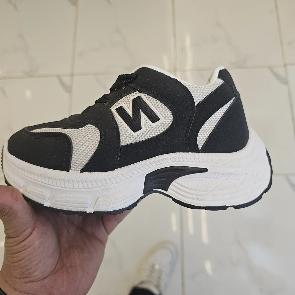 webp_75_20260203_184011_807-1 17542 نيو بلانس أبيض فى اسود - الصورة 1