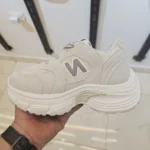 17542 نيو بلانس أبيض فى جراي